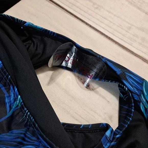 Relleciga Leaf Print One Piece Swimsuit Size Medium - Picture 6 of 8